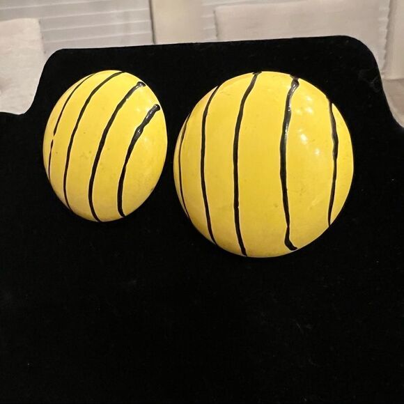 Oversized Metal/Button Vintage Handmade Earrings - Picture 4 of 6